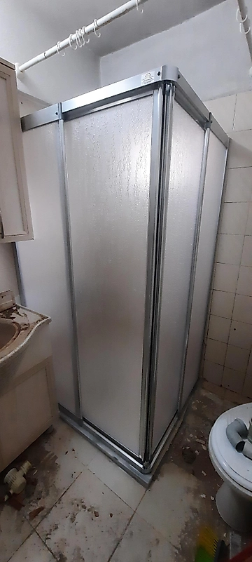 70cm x 85cm Parlak Profil Köşeden Girişli Mika Duşakabin