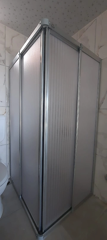 90cm x 100cm Parlak Profil Köşeden Girişli Mika Duşakabin
