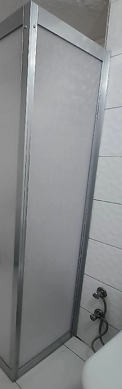 30cm ile 40cm Arası Sabit Duşakabin Paneli