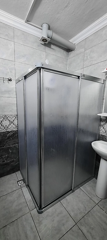 100cm x 120cm Parlak Profil Köşeden Girişli Mika Duşakabin