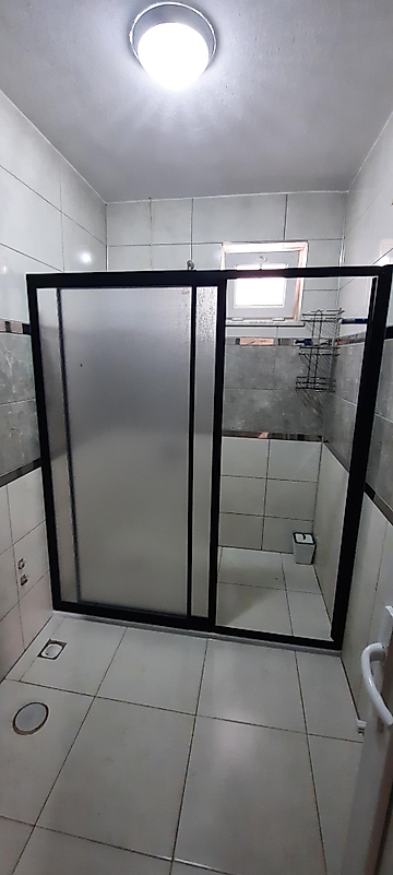 100CM İLE 120 CM ARASI 1 SABİT 1 SÜRGÜLÜ SİYAH PROFİL MİKA DUŞAKABİN